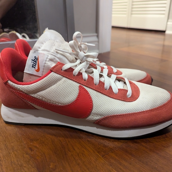 Nike Tailwind 79 Mens Habanero Red - Picture 3 of 9